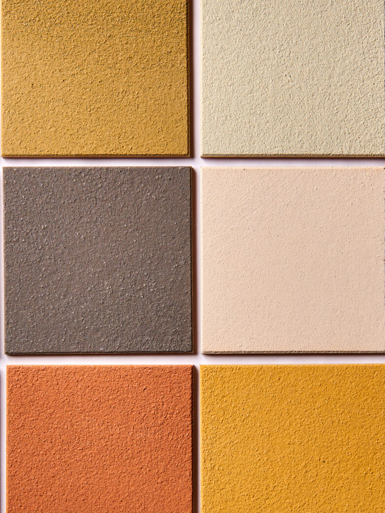 Farbmuster von Lehmputz.